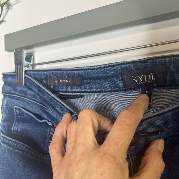 NYDJ Ami Skinny Raw Hem Jeans Sz 8 - Picture 4 of 10